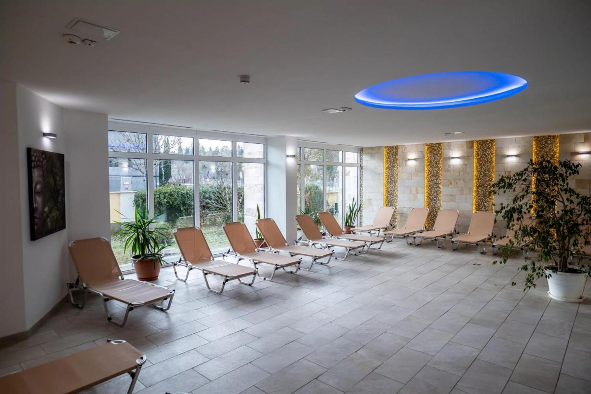 Hotel Aurora Miskolc Ngoại thất bức ảnh