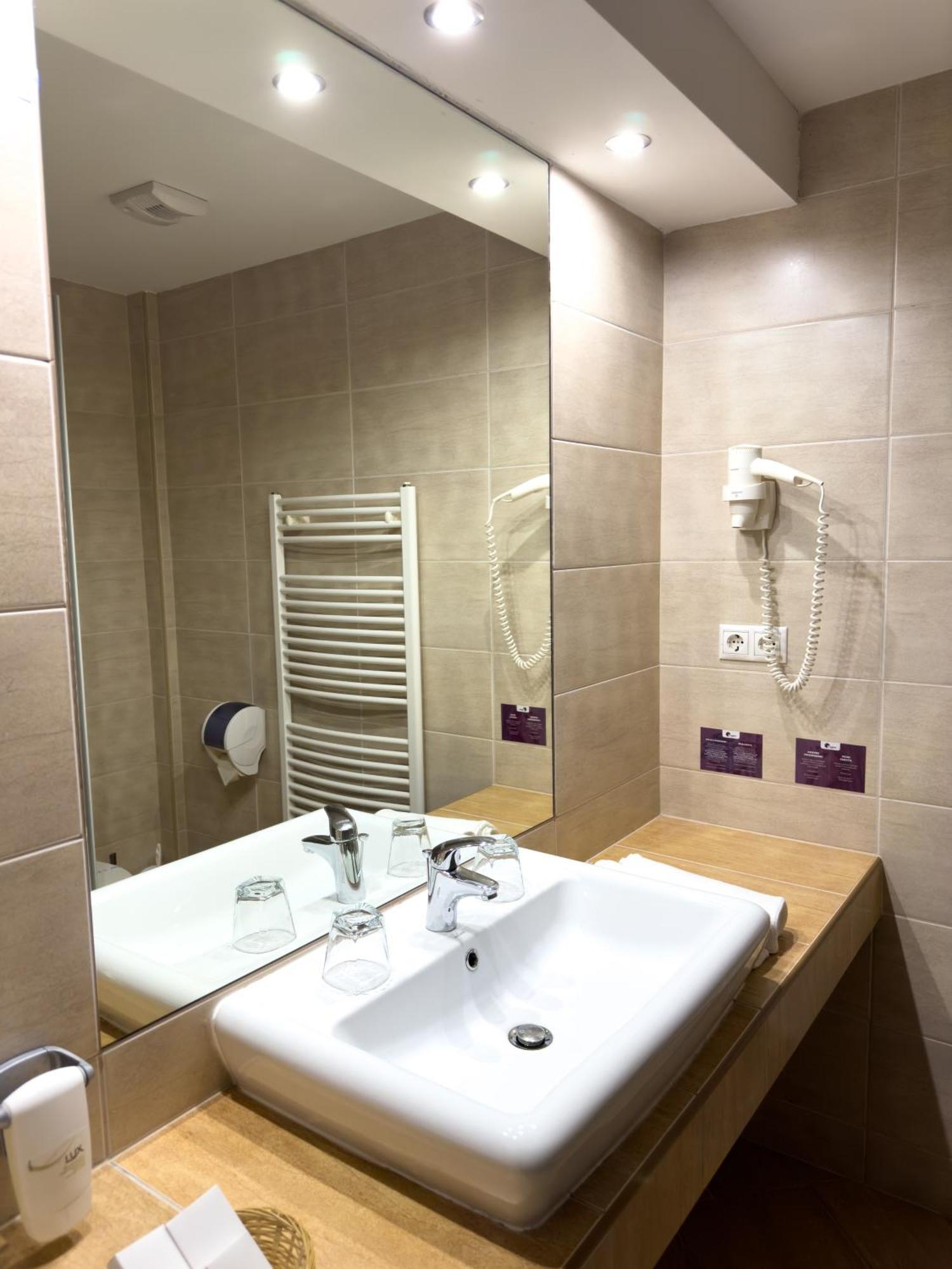 Hotel Aurora Miskolc Ngoại thất bức ảnh