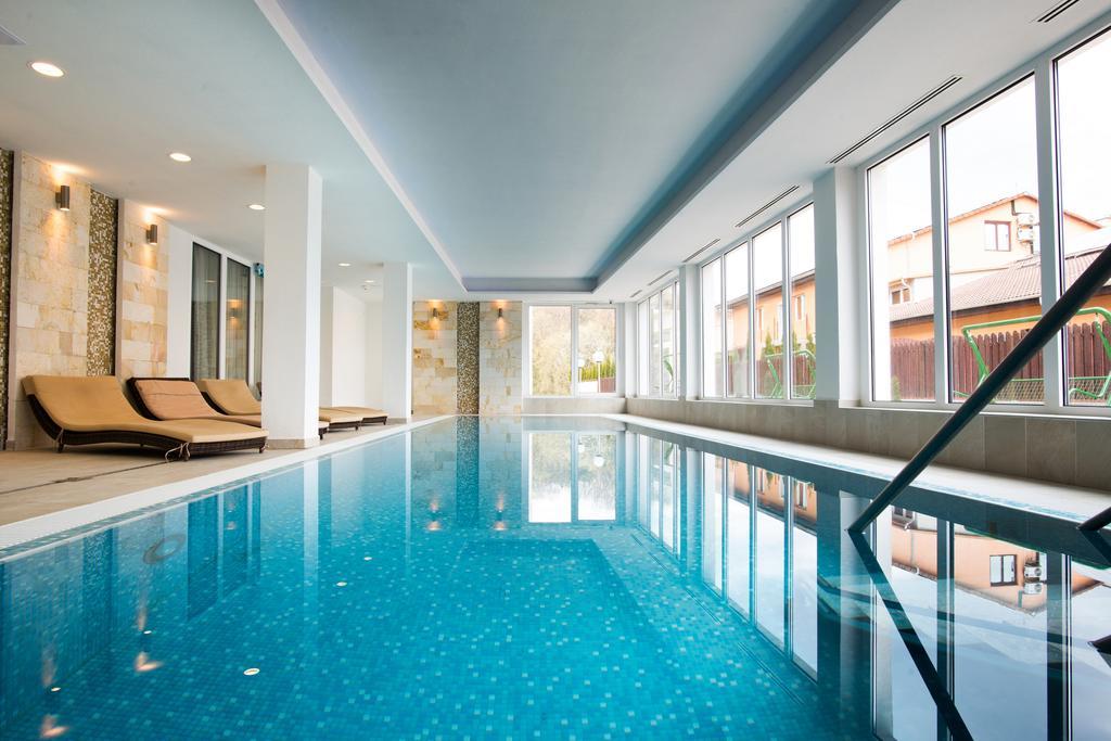 Hotel Aurora Miskolc Ngoại thất bức ảnh